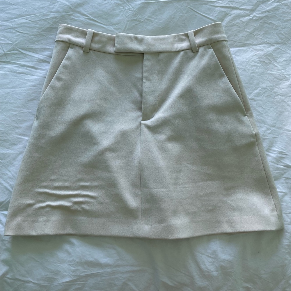 Zara white a-line skirt. Perfect for summer